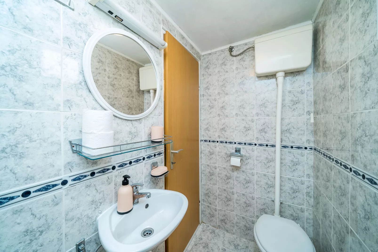 Villa Marija-Comfort One Bedroom Apartments-Bathroom
