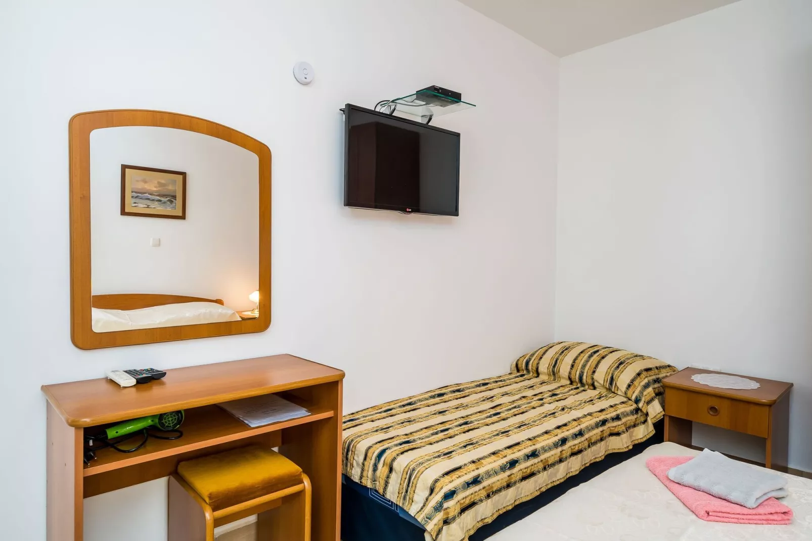 Villa Marija-Comfort Studio Apartment with Terrace-1-Chambre