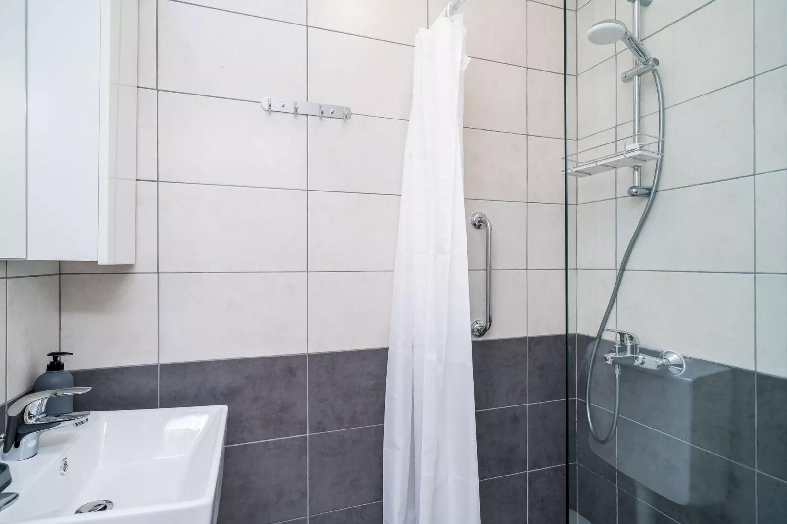 Villa Marija-Studio Apartment with Terrace-2-Bathroom
