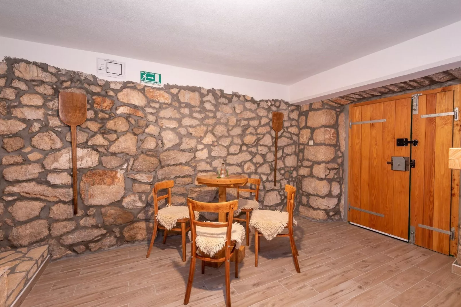 Villa Lazini Dvori - Two Bedroom Stone House Villa with Private Pool-Dining room