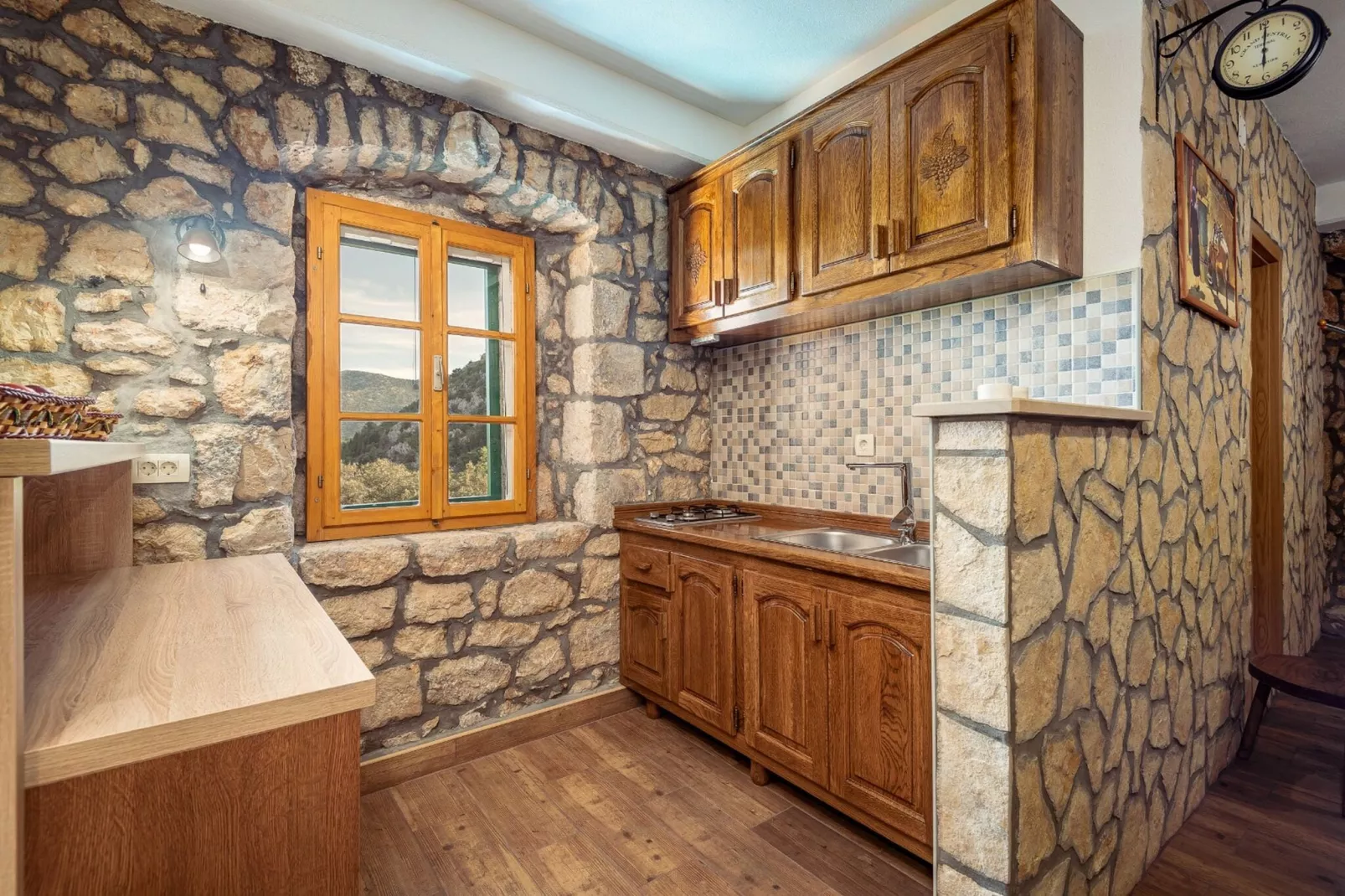 Villa Lazini Dvori - Two Bedroom Stone House Villa with Private Pool-Kitchen