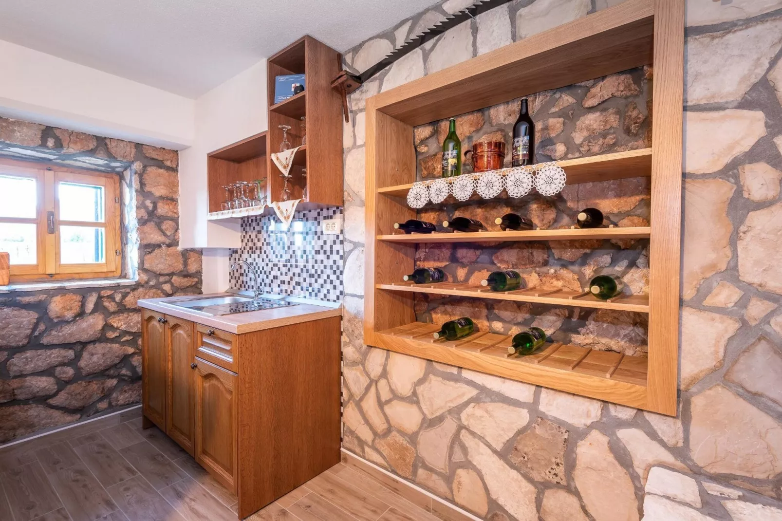 Villa Lazini Dvori - Two Bedroom Stone House Villa with Private Pool-Kitchen