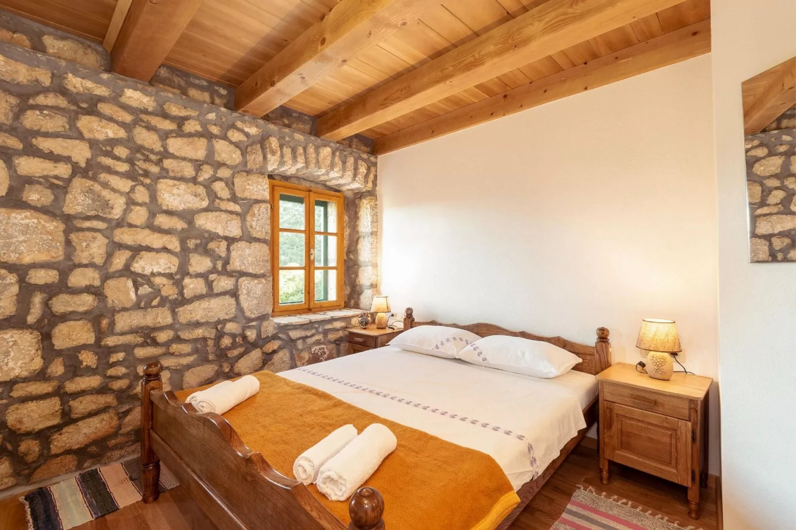 Villa Lazini Dvori - Two Bedroom Stone House Villa with Private Pool-Bedroom