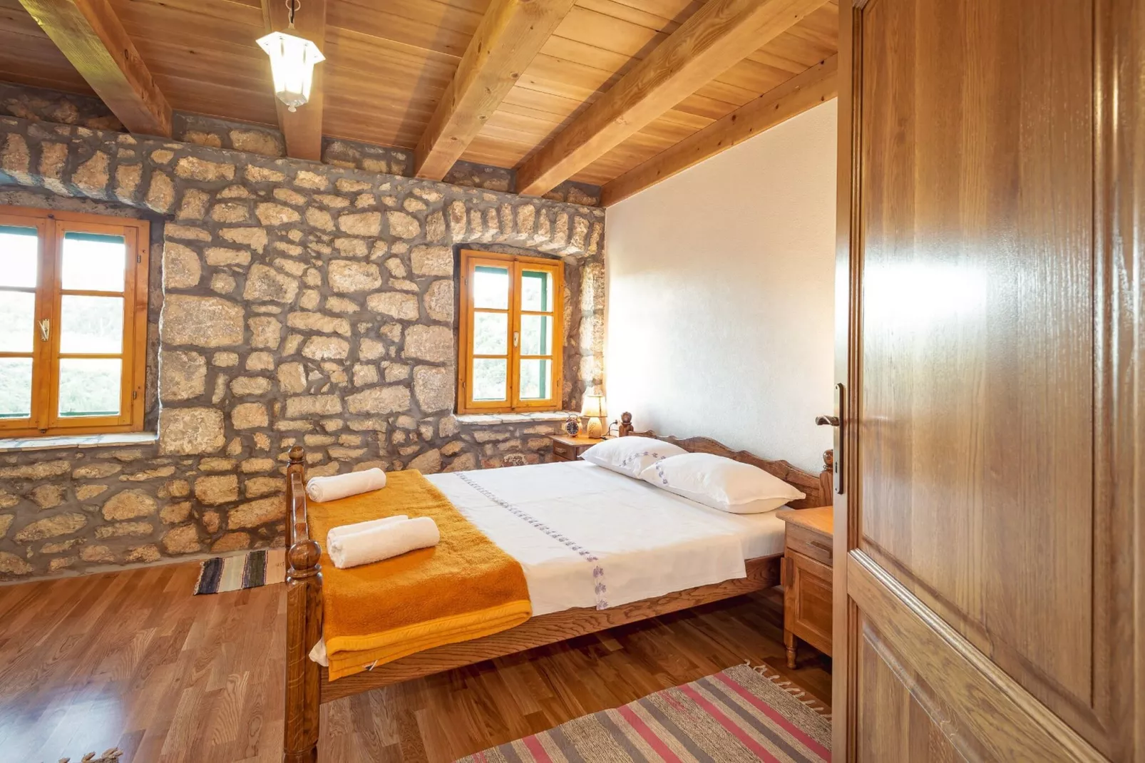 Villa Lazini Dvori - Two Bedroom Stone House Villa with Private Pool-Bedroom