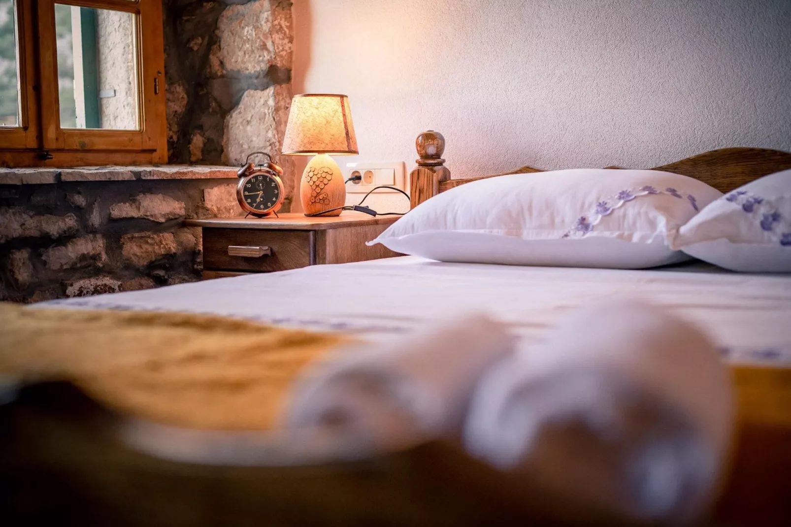 Villa Lazini Dvori - Two Bedroom Stone House Villa with Private Pool-Bedroom