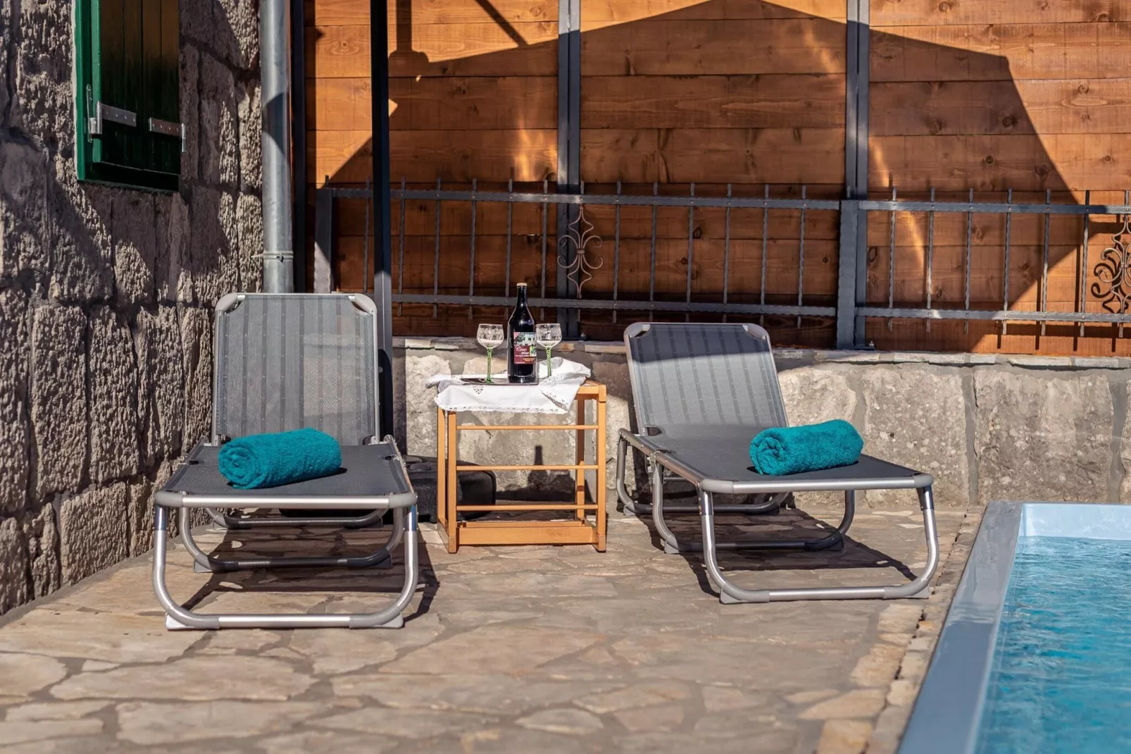 Villa Lazini Dvori - Two Bedroom Stone House Villa with Private Pool-Terrace