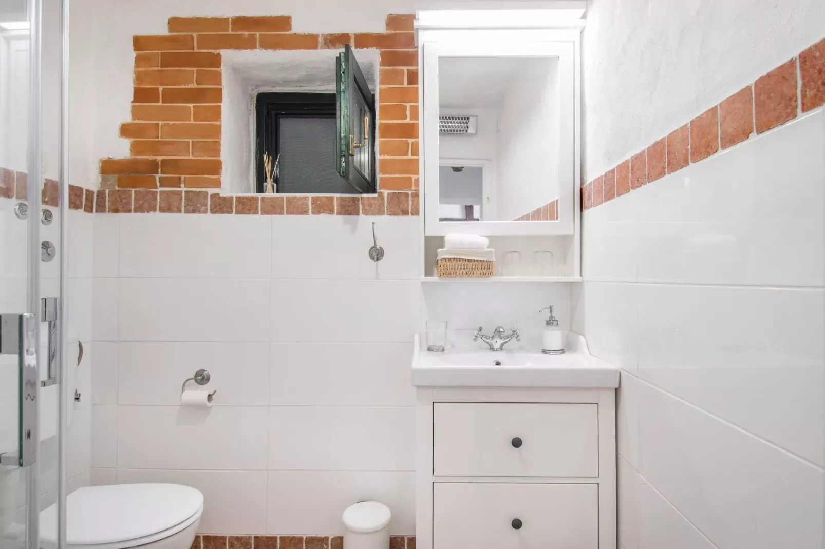 Villa Manda Korina - Three-Bedroom Villa with Private Pool-Salle de bain