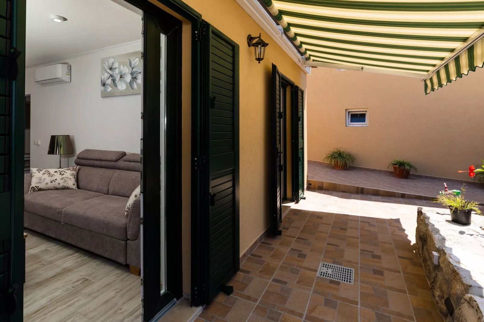 Apartment Pod Nespolom - One Bedroom Apartment with Terrace-Outdoor