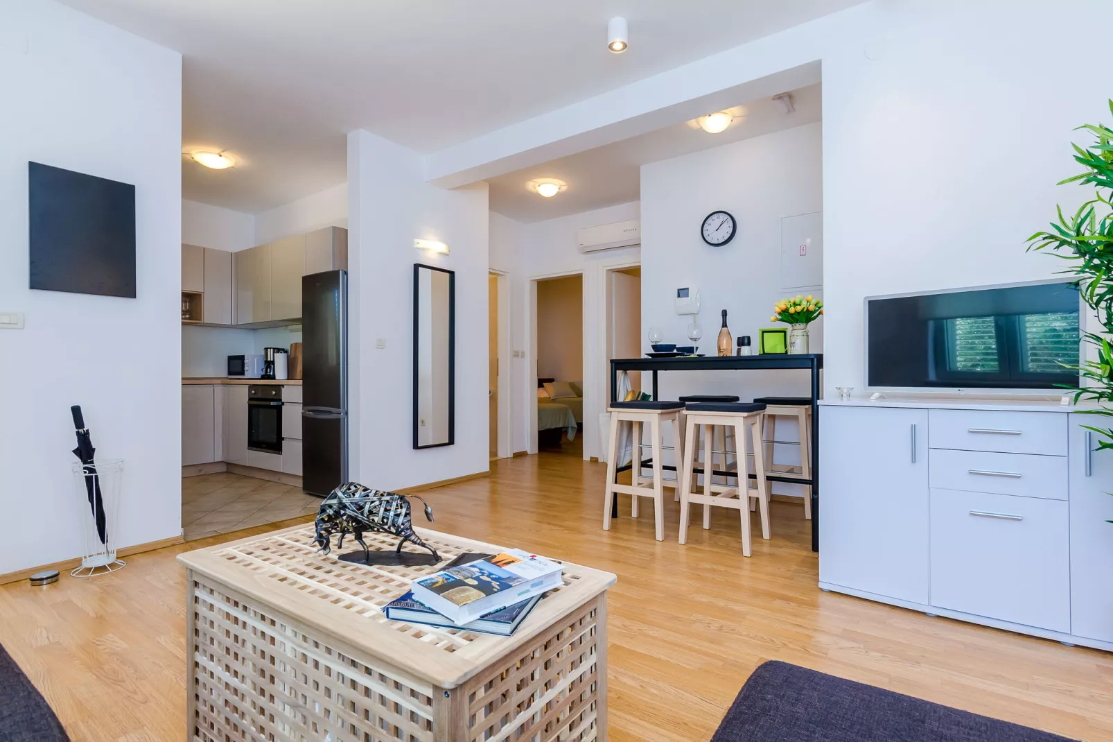 Private Garden Apartment Dubrovnik - Two-Bedroom Apartment with Garden and Terrace-Living room