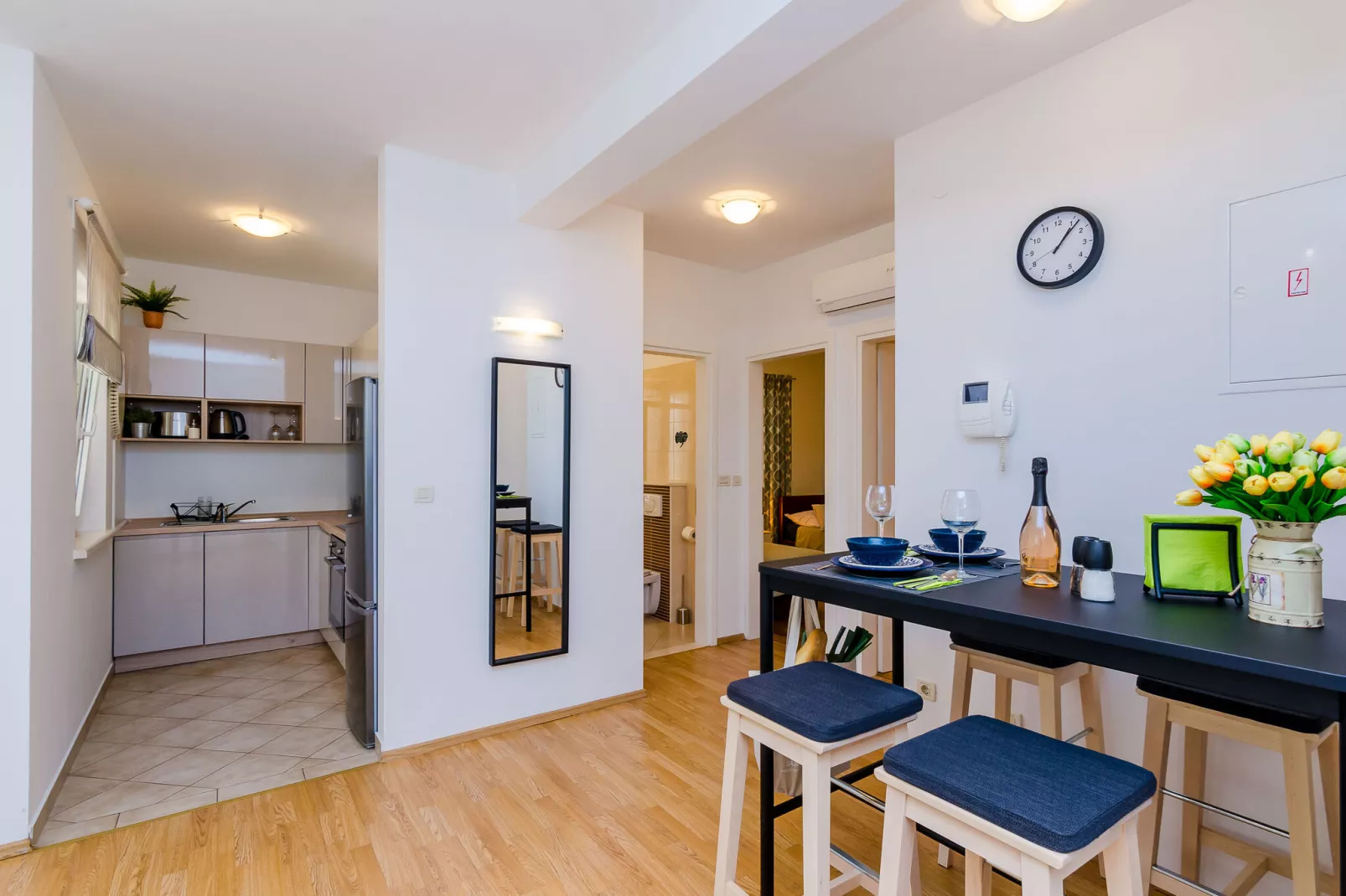 Private Garden Apartment Dubrovnik - Two-Bedroom Apartment with Garden and Terrace-Dining room