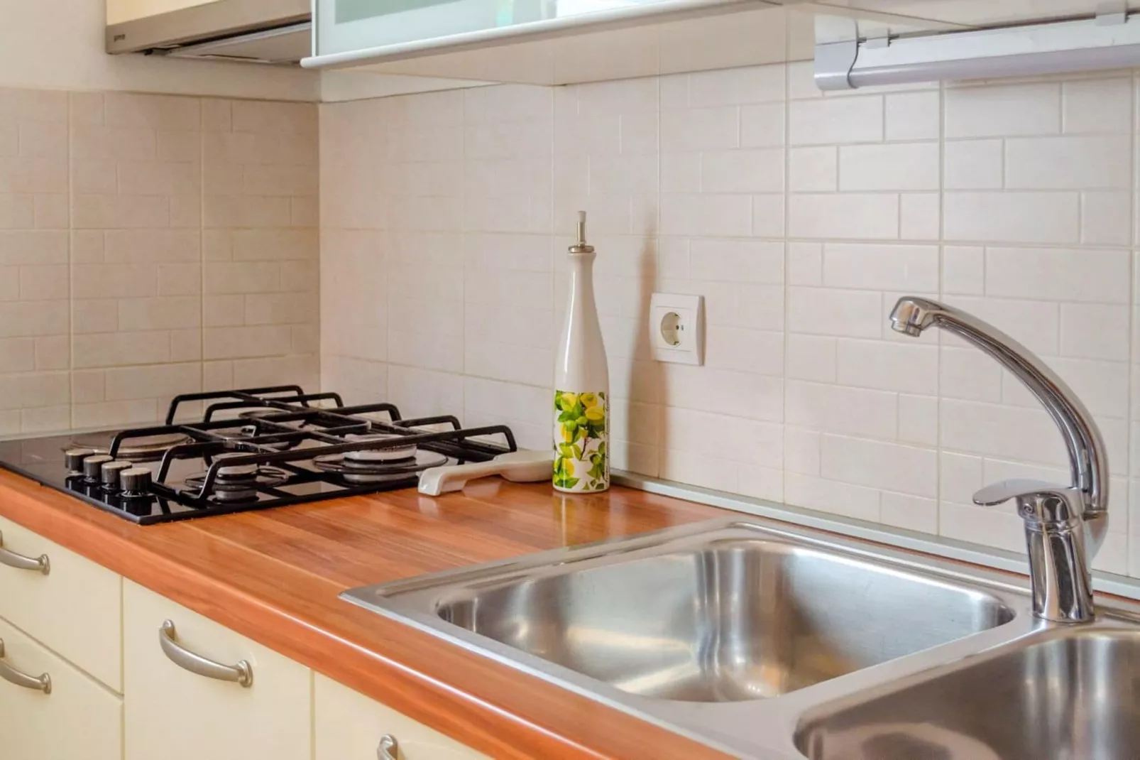 Seafront Holiday Home Marija-Three Bedroom Holiday Home with Sea View-Küche