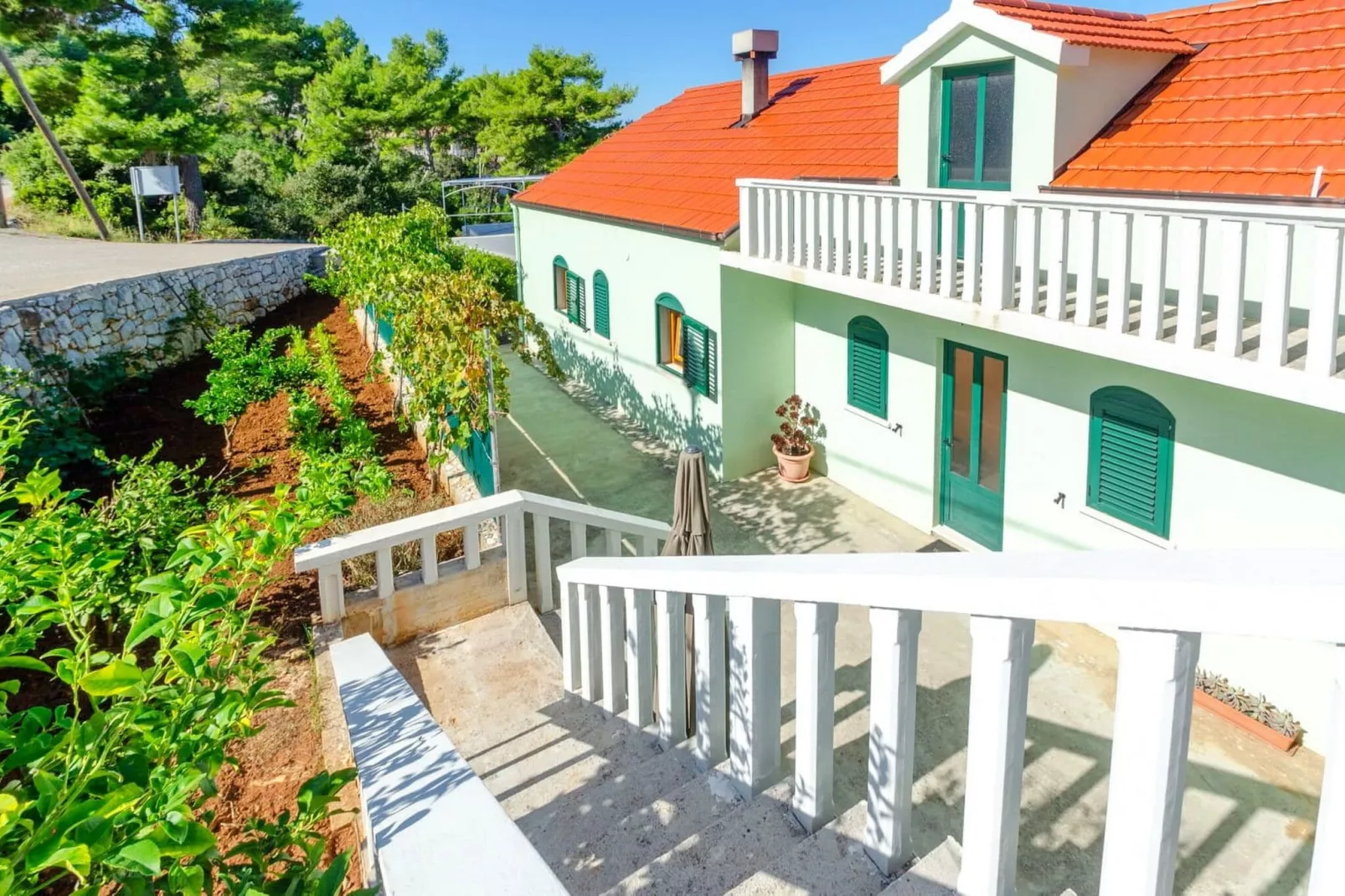 Seafront Holiday Home Marija-Three Bedroom Holiday Home with Sea View-Außenbereich