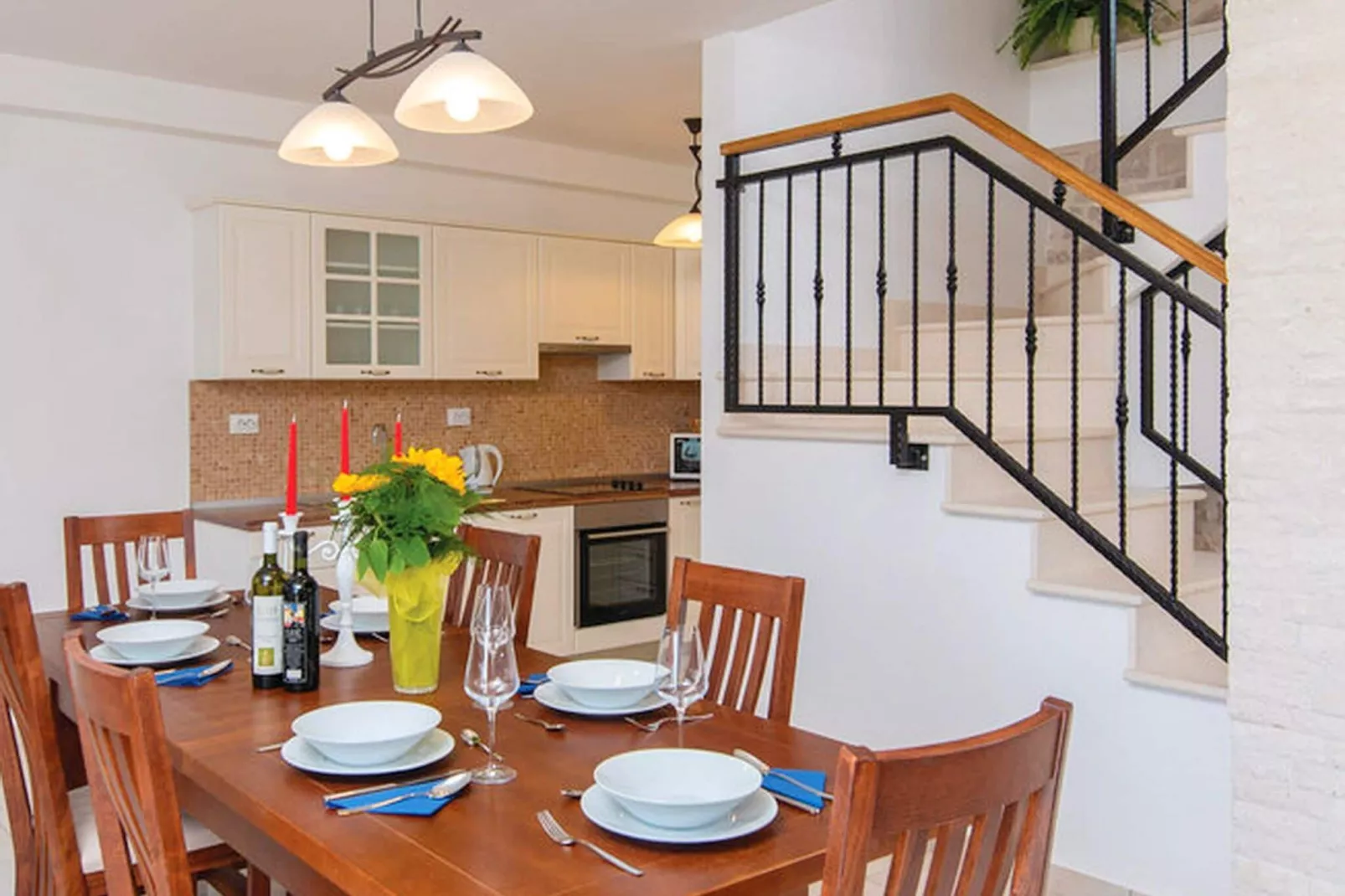 Holiday Home Lovište-Three Bedroom Holiday Home with Pool and  Sea View-Kitchen