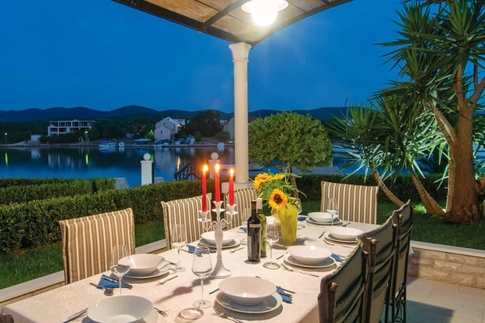Holiday Home Lovište-Three Bedroom Holiday Home with Pool and  Sea View-Terrace