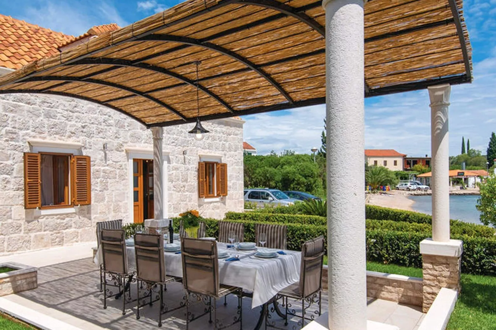 Holiday Home Lovište-Three Bedroom Holiday Home with Pool and  Sea View-Terrace
