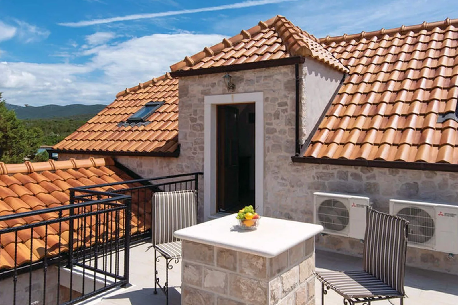 Holiday Home Lovište-Three Bedroom Holiday Home with Pool and  Sea View-Outdoor