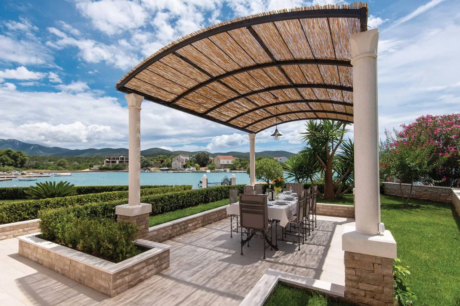 Holiday Home Lovište-Three Bedroom Holiday Home with Pool and  Sea View-Terrace