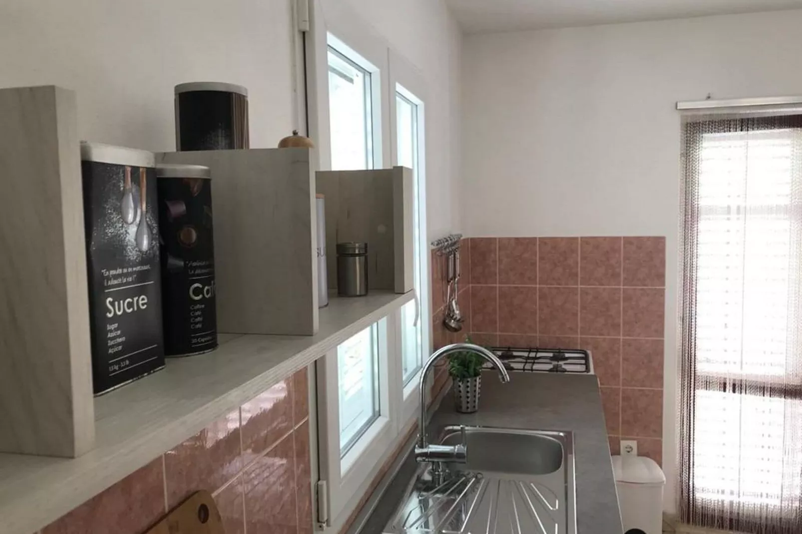Holiday Home Island Gem - Five  Bedroom Apartment-Cuisine