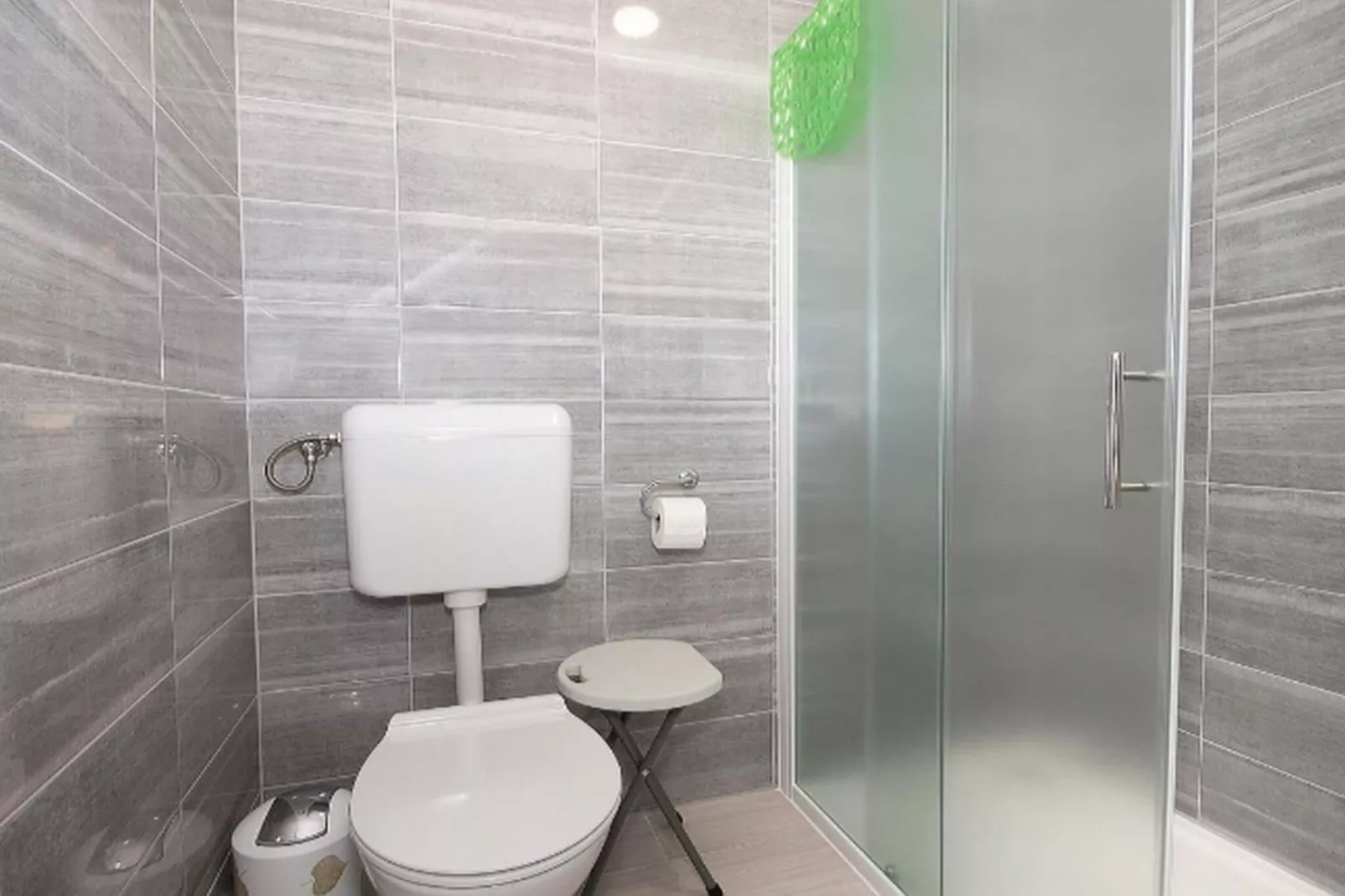 Apartment Josipa- Two-Bedroom Apartment-Badezimmer