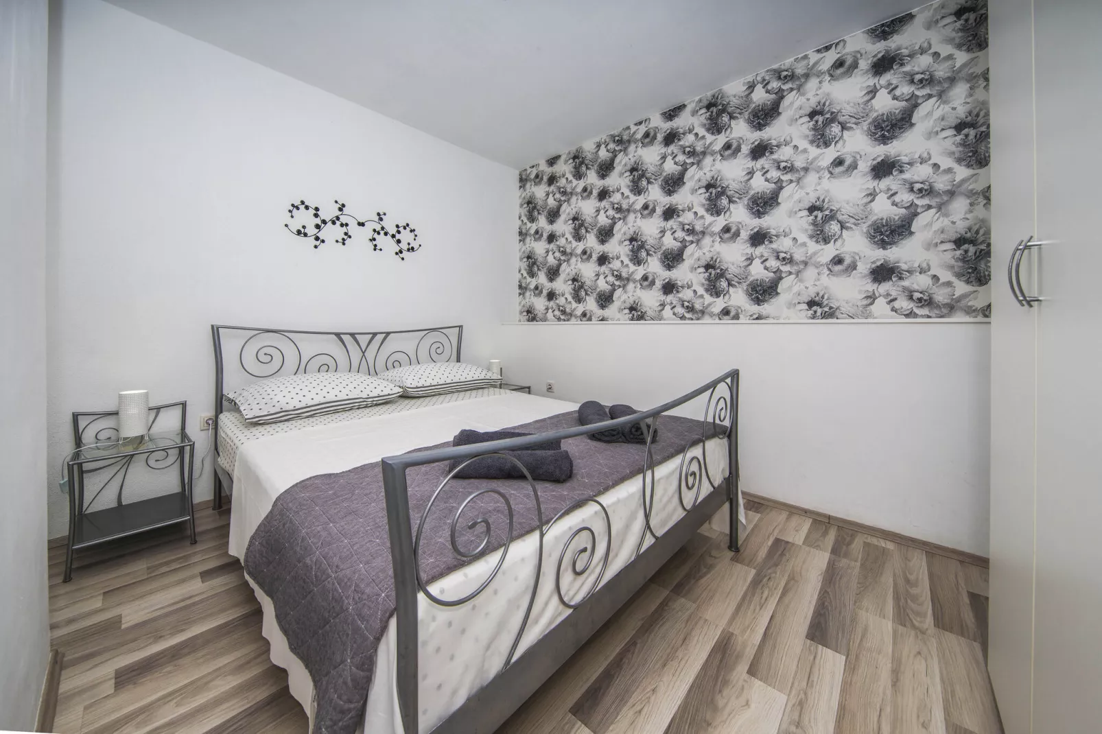Villa Dvori Viškovi-Seven Bedroom Villa with Swimming Pool-Schlafzimmer