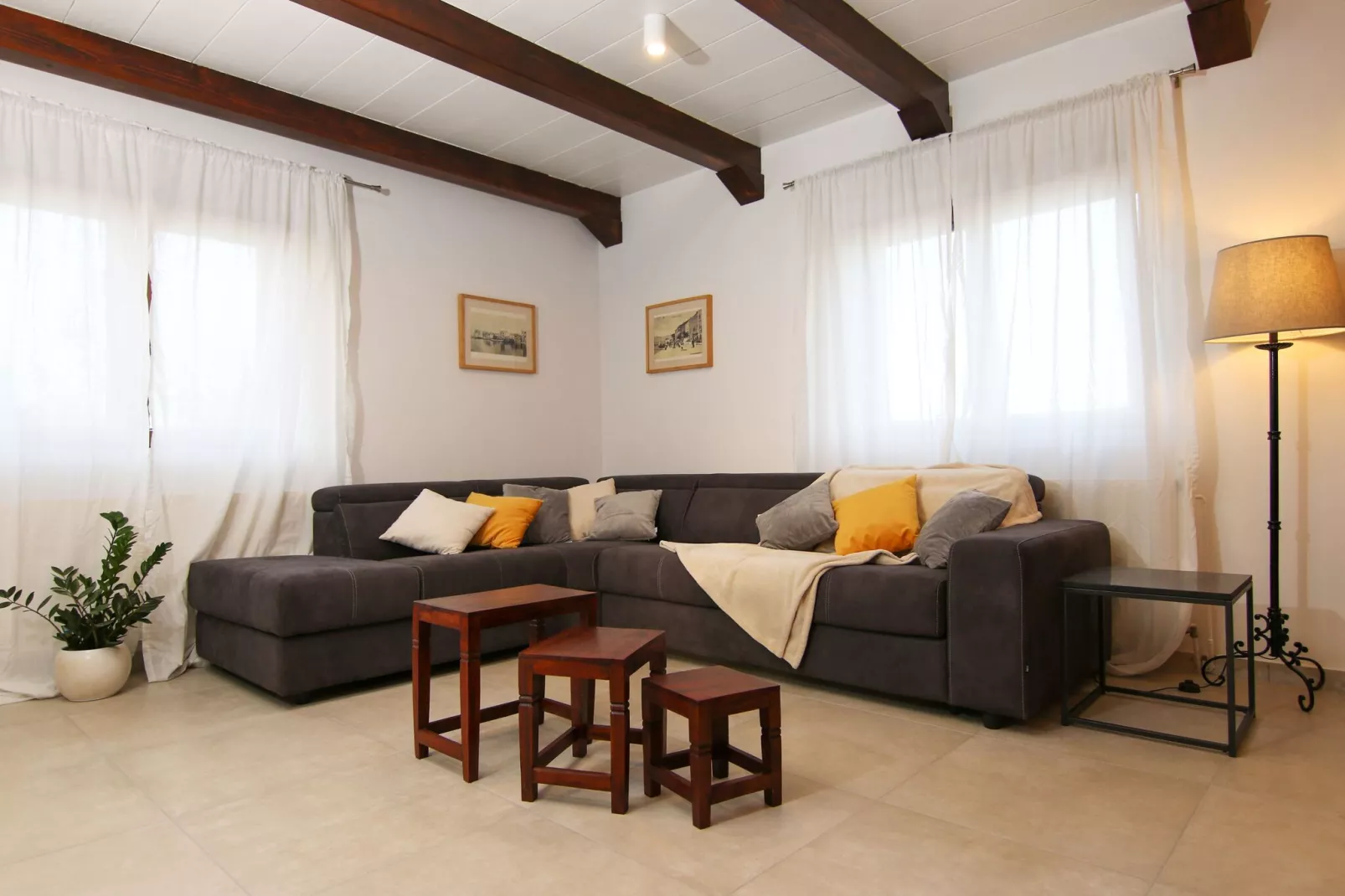 Stone Villa Olea-Three Bedroom Villa with Pool-Living room