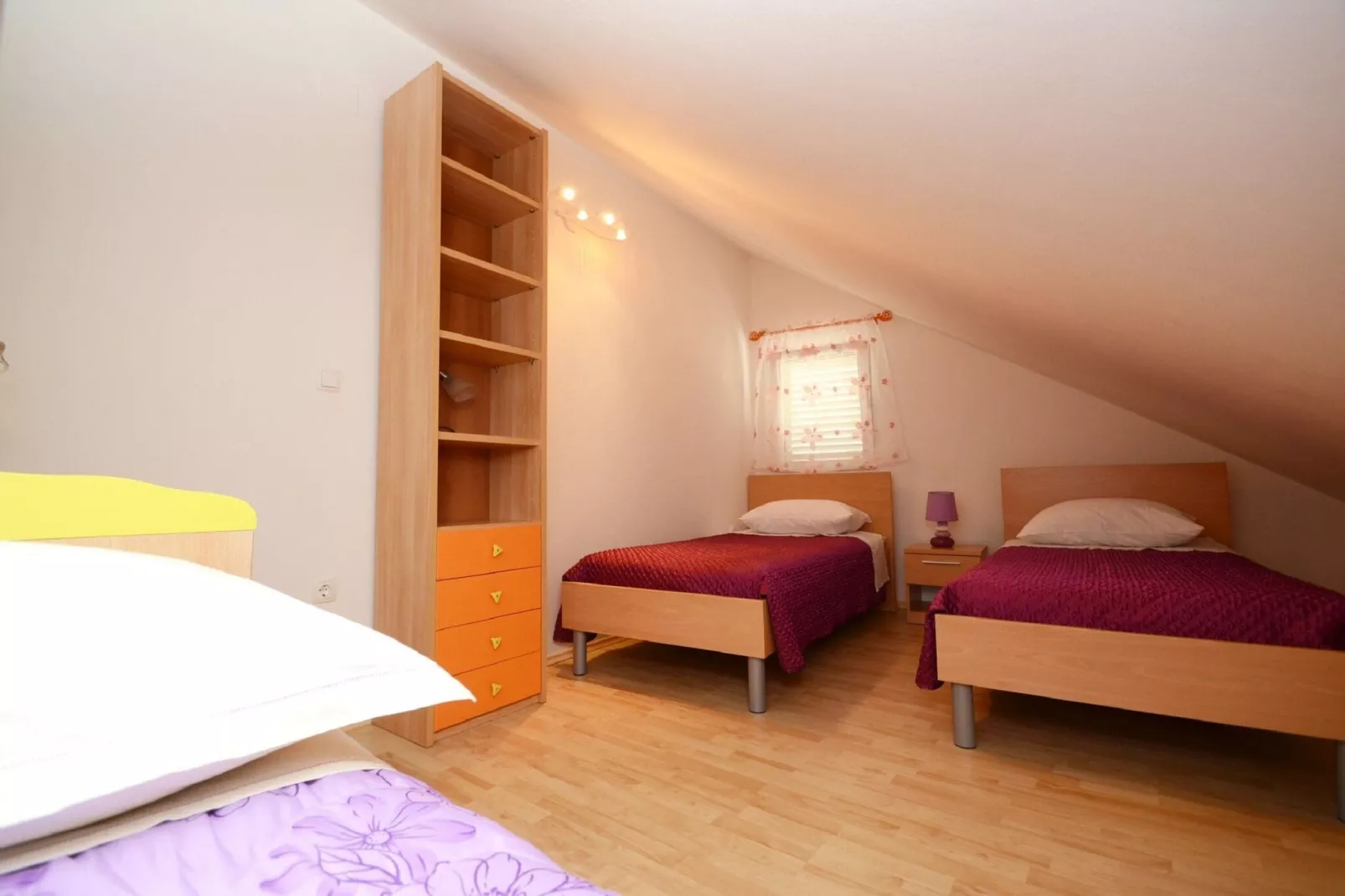 Apartments Korčula - Superior Two Bedroom Apartment with Terrace and Sea View (Lavander)-Chambre