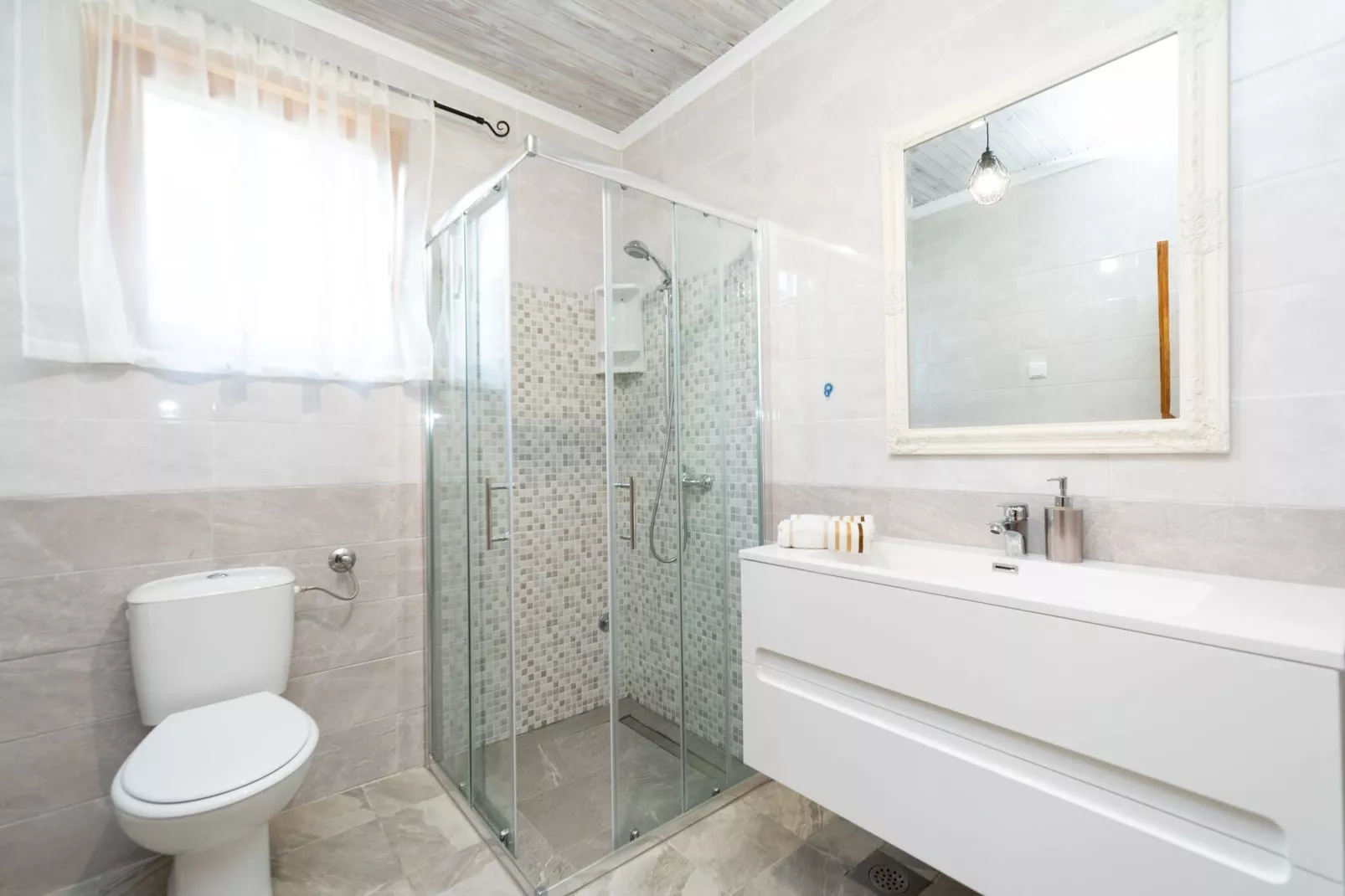 Holiday Home Melanie - Five bedroom house-Salle de bain