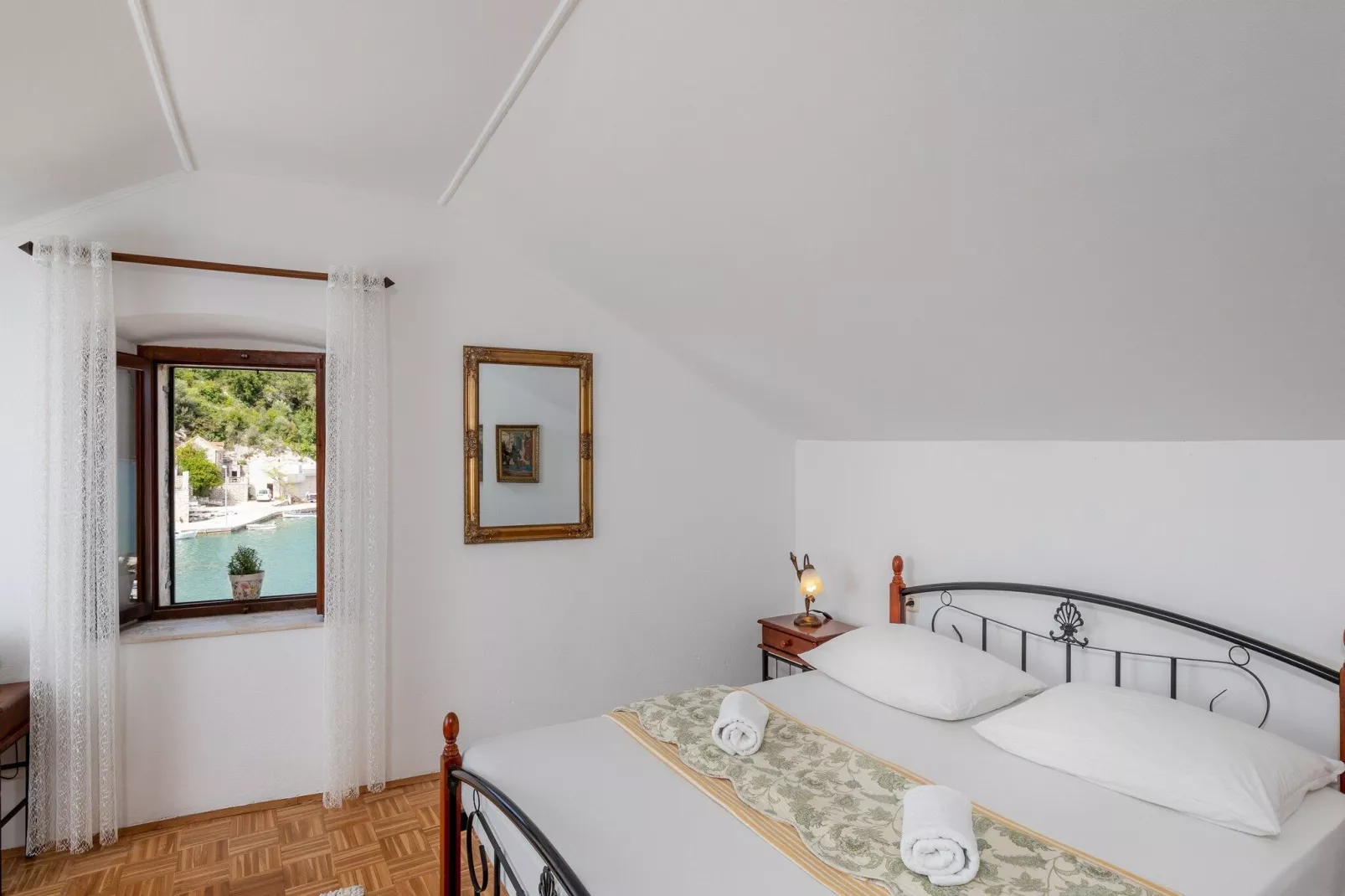 Holiday Home By The Sea-Bedroom