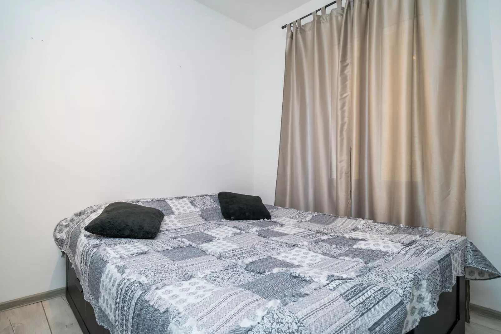 Apartment Luka - Two bedroom apartment-Chambre