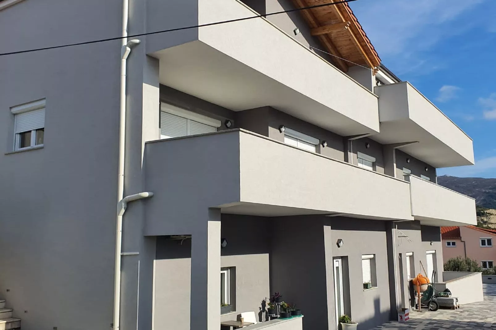 Apartments Villa Salona Sky - Premium Two Bedroom Apartment with Balcony (3)-Außenbereich
