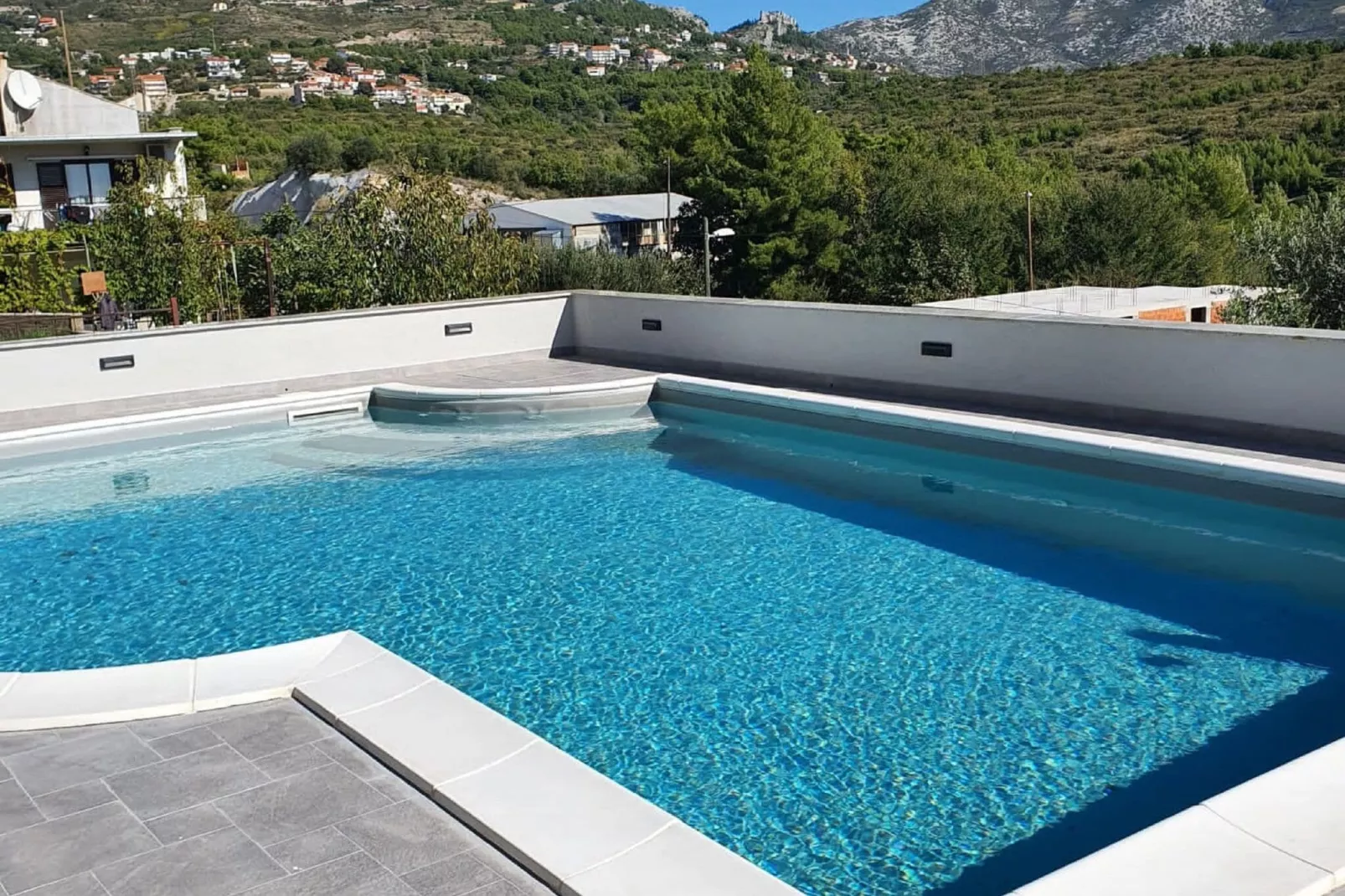 Apartments Villa Salona Sky - Deluxe One Bedroom Apartment with Balcony (4)-Piscine