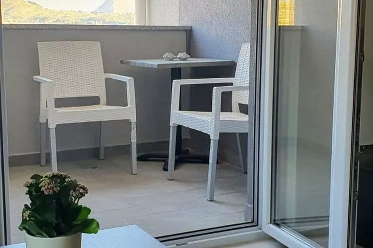 Apartments Villa Salona Sky -  DeluxeTwo Bedroom Apartment with Balcony (5)-Balcon-terrasse