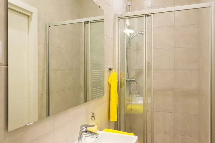 Apartment Miško - Two Bedroom Apartment with City View-Salle de bain
