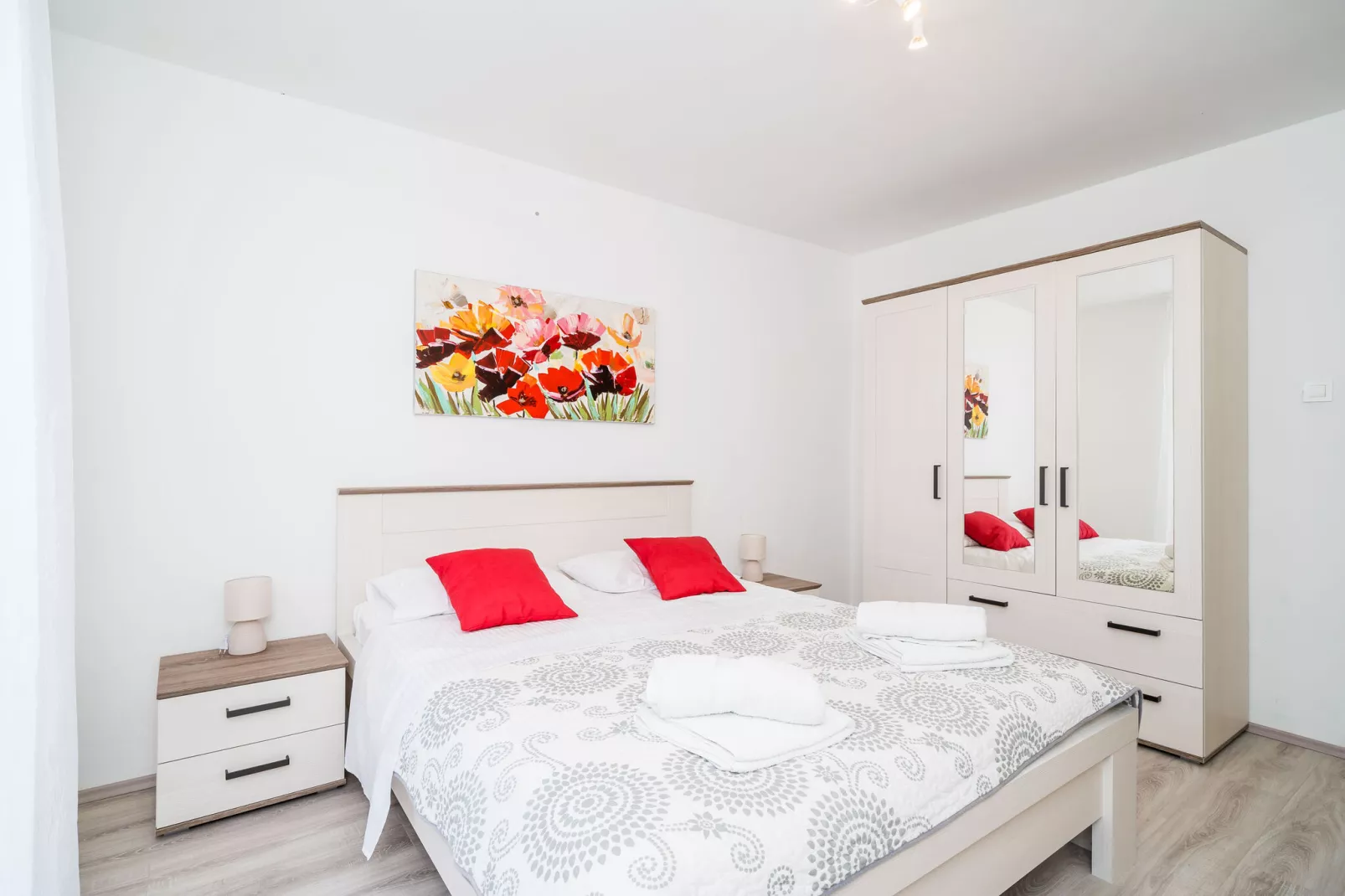 Apartment Cvjetković - Two Bedroom Apartment with Terrace and Sea View-Bedroom