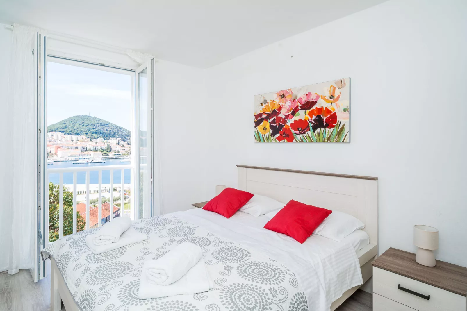 Apartment Cvjetković - Two Bedroom Apartment with Terrace and Sea View-Bedroom