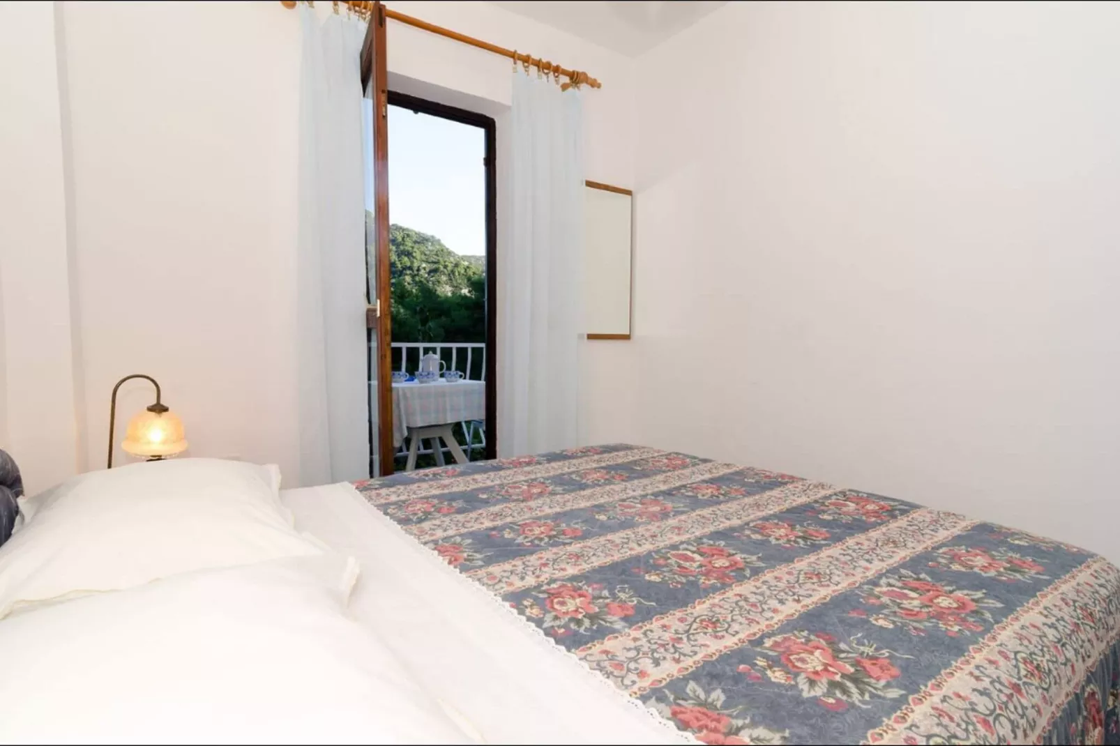 Apartments Maruška - Studio Apartment with Balcony and Sea View-Bedroom
