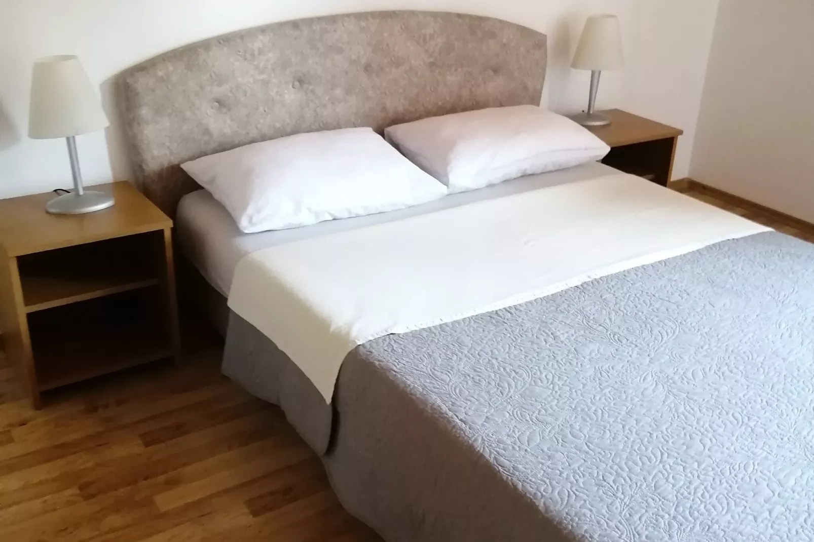 Guesthouse Žafran- Two Bedroom Apartment-Bedroom