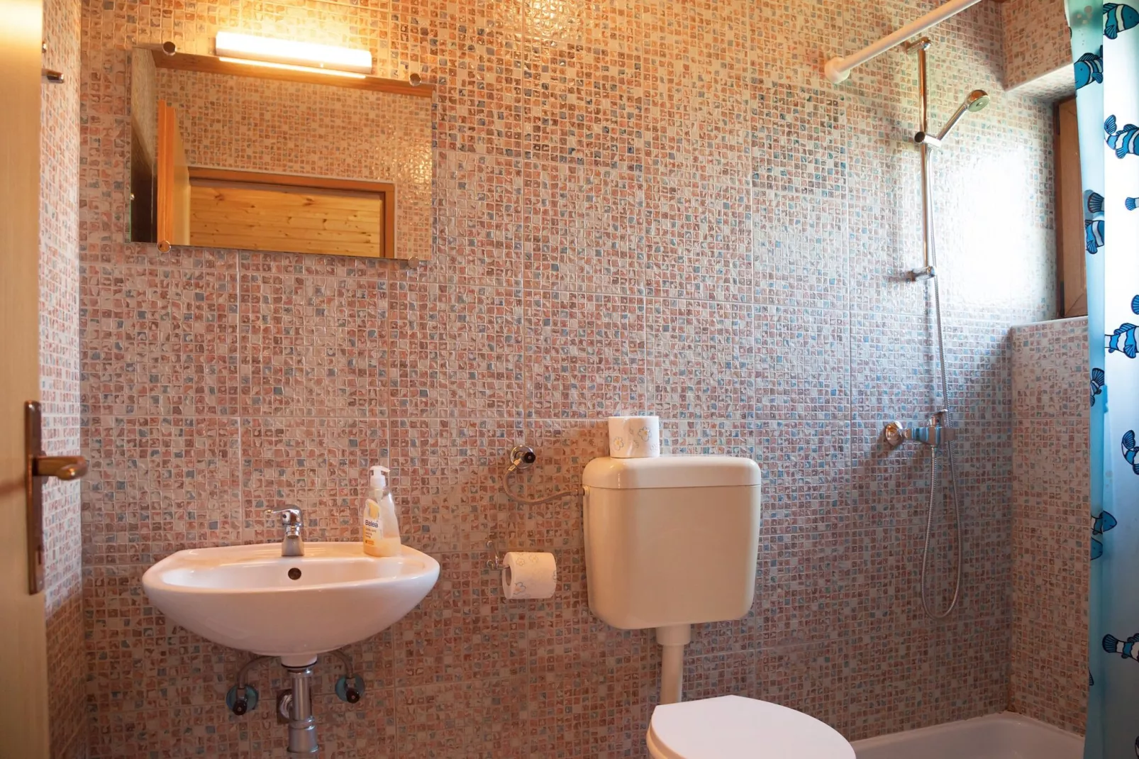 Guesthouse Žafran- Room With Landscape View-Bathroom