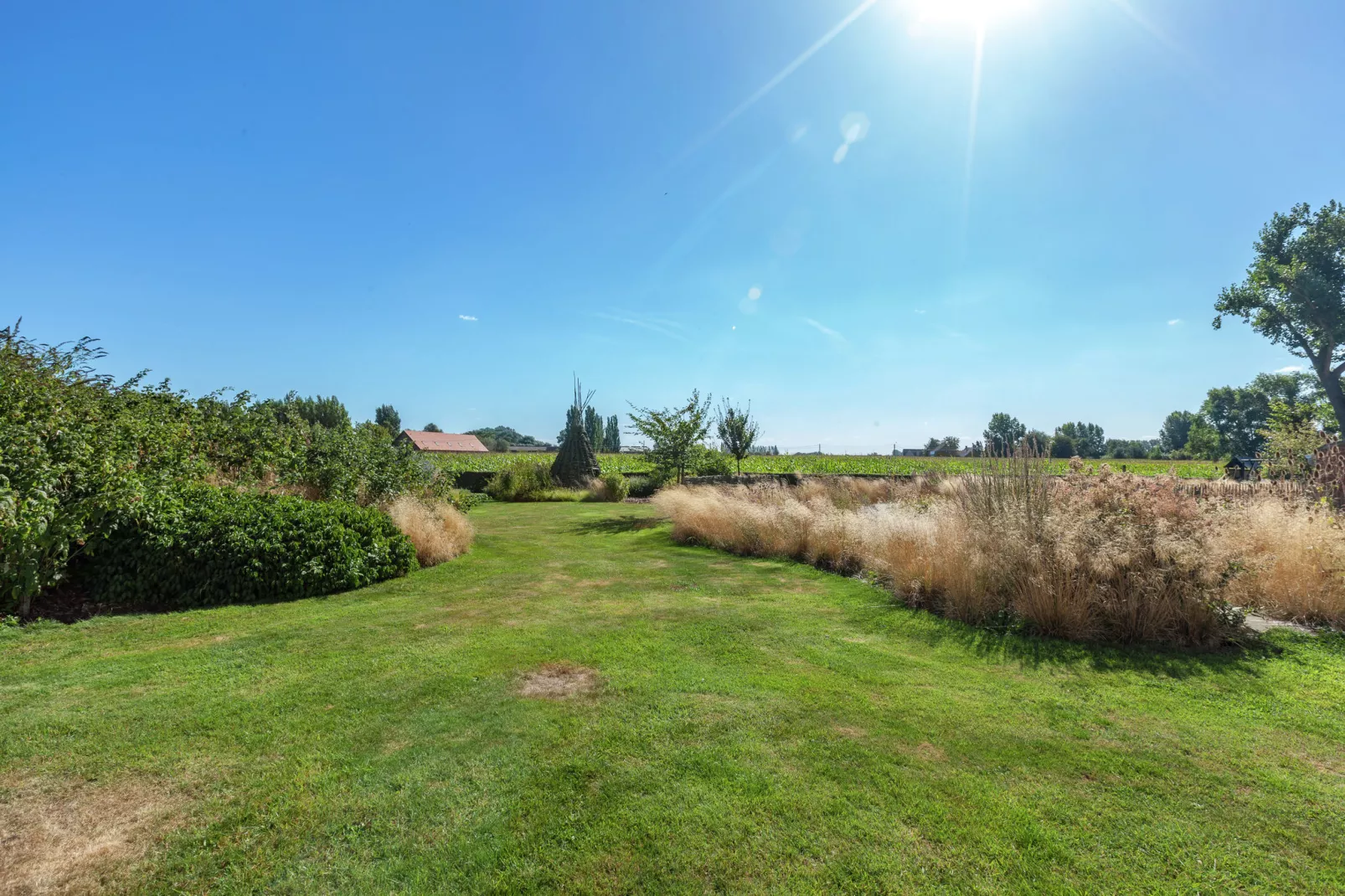 't Patershuys-View in summer