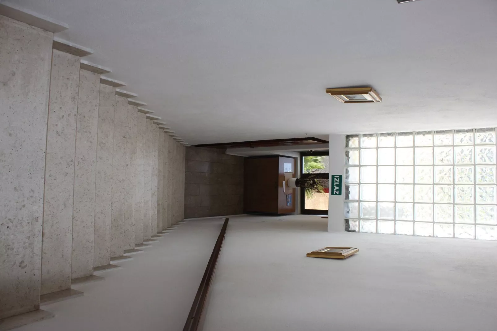 Guest House San Antonio-Triple Room with Balcony no.5-Innen