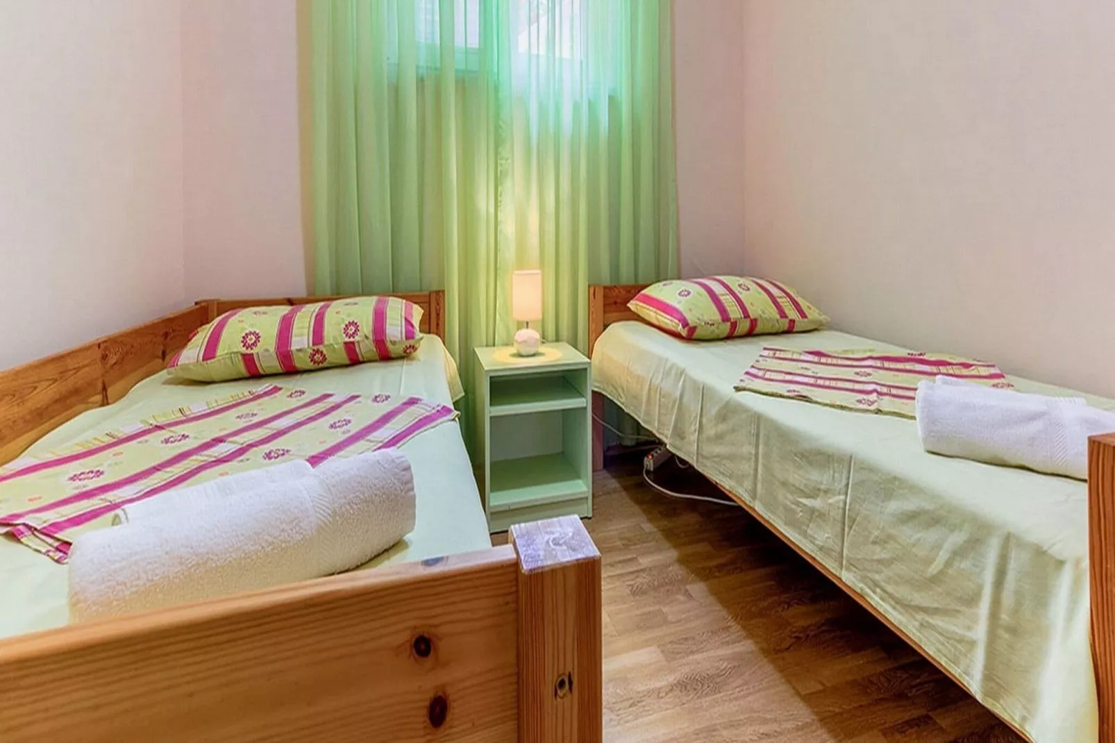 Apartments Ivo - Three bedroom apartment with terrace and sea view (A1)-Chambre