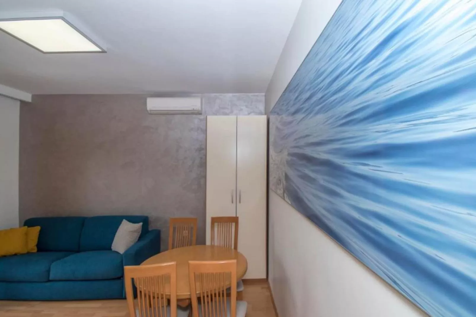Apartments Antonio - One Bedroom Apartment with Balcony - 1-Intérieur