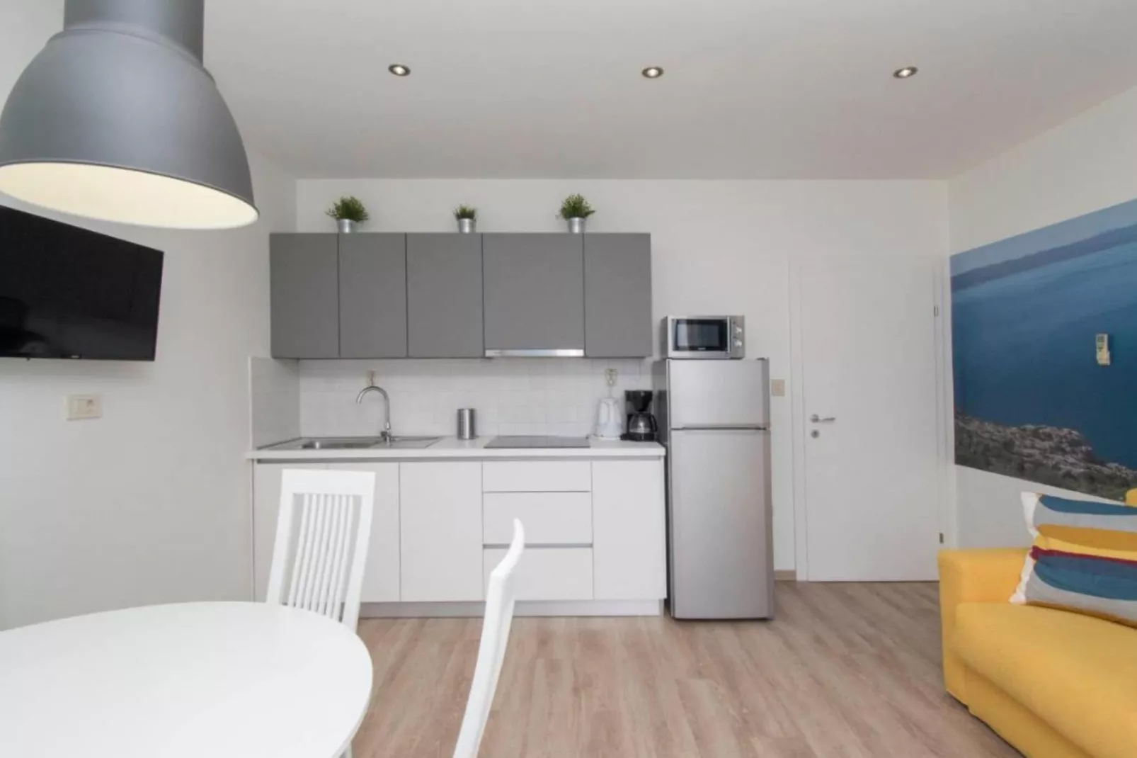 Apartments Antonio - Comfort One-Bedroom Apartment with Balcony and Sea View - 4-Indoor
