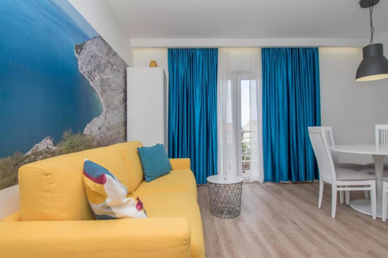 Apartments Antonio - Comfort One-Bedroom Apartment with Balcony and Sea View - 4-Indoor