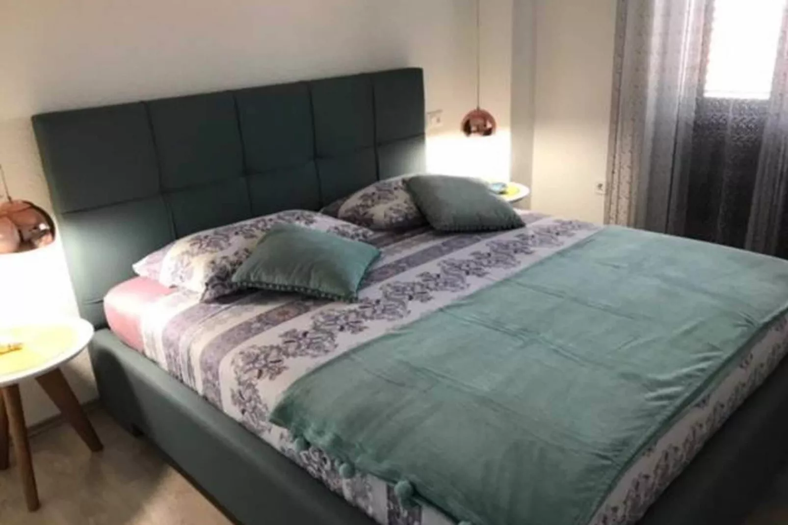 Apartments Paloc - One-Bedroom Apartment with Balcony (Zeleni)-Schlafzimmer