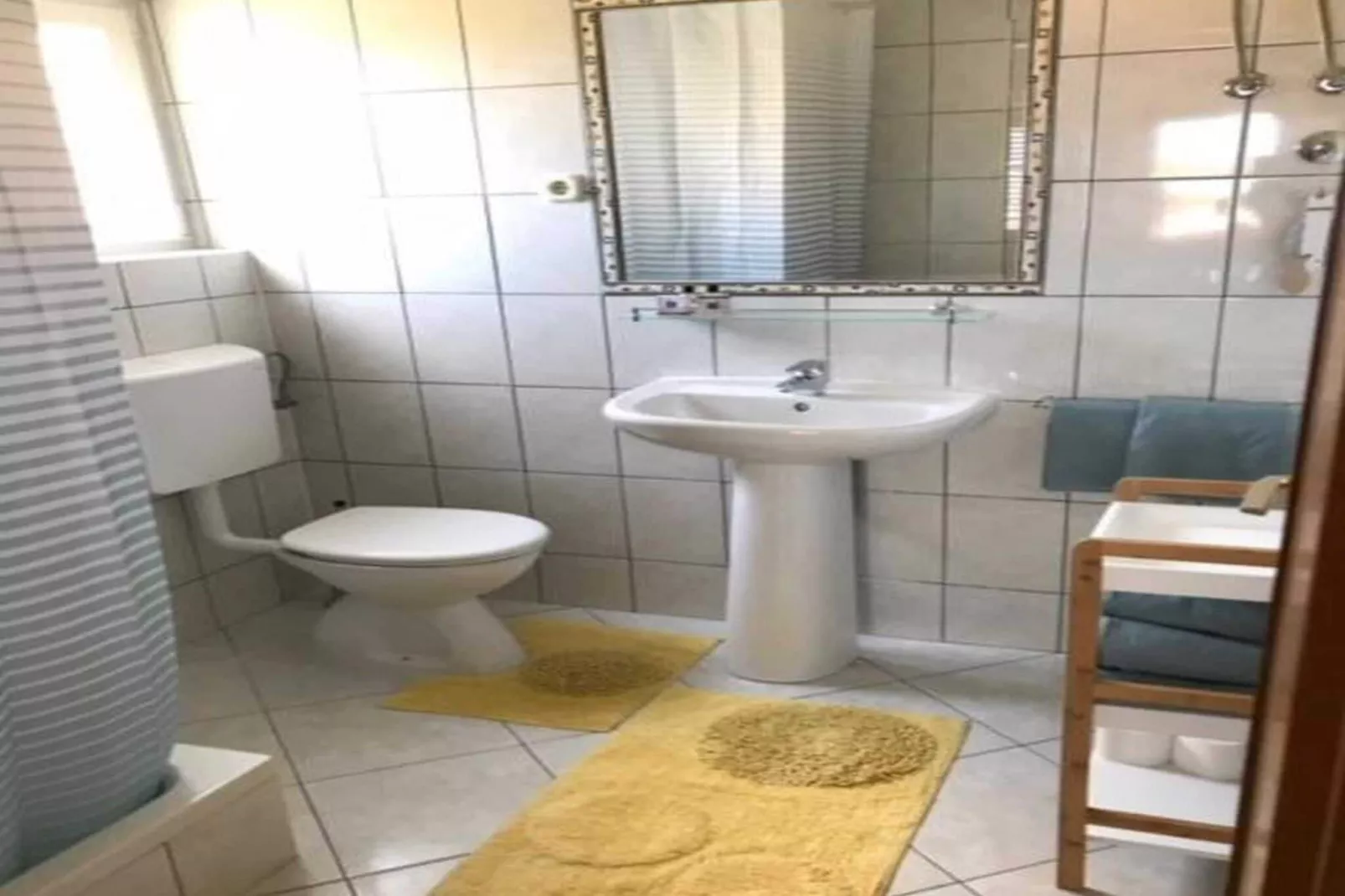 Apartments Paloc - One-Bedroom Apartment with Balcony (Zeleni)-Badezimmer