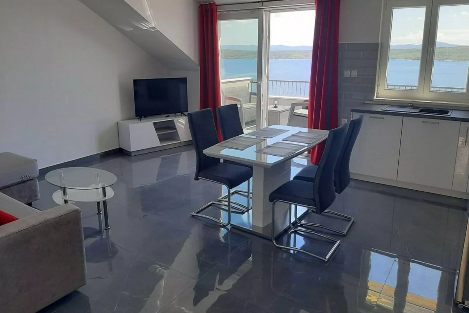 Apartments Dobrila - One Bedroom Apartment with Terrace and sea view - B1-Indoor