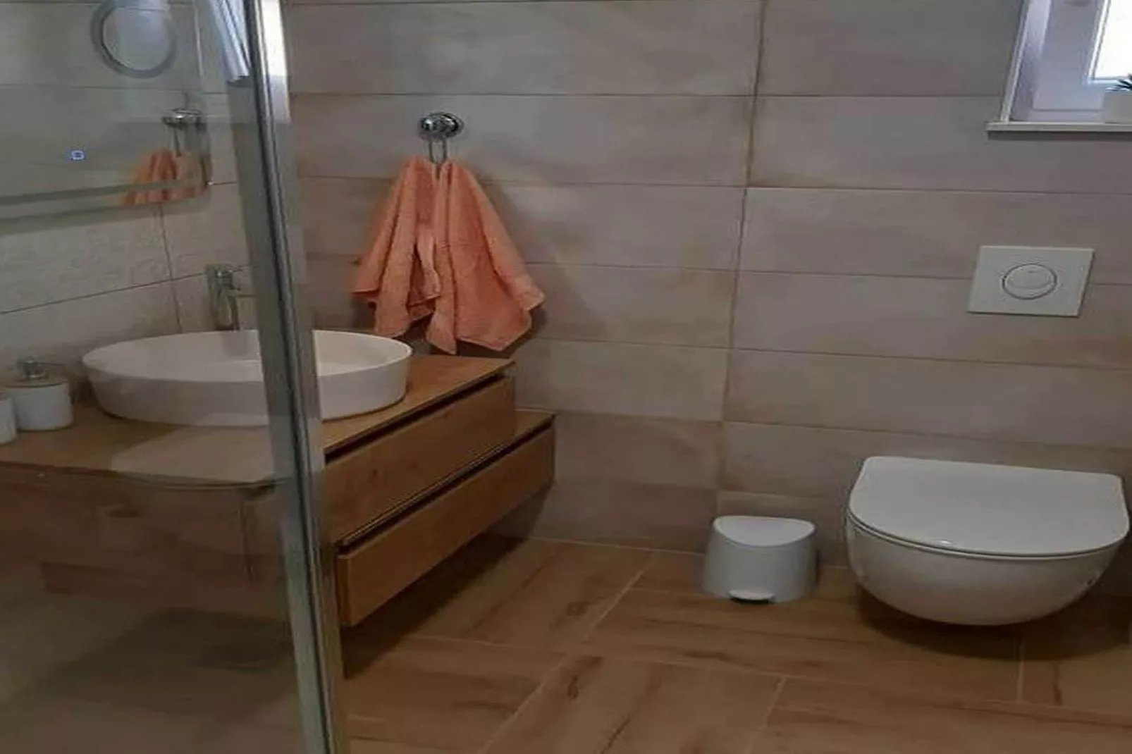 Apartments Dobrila - Superior Two Bedroom Apartment with Terrace and sea view - B2-Bathroom
