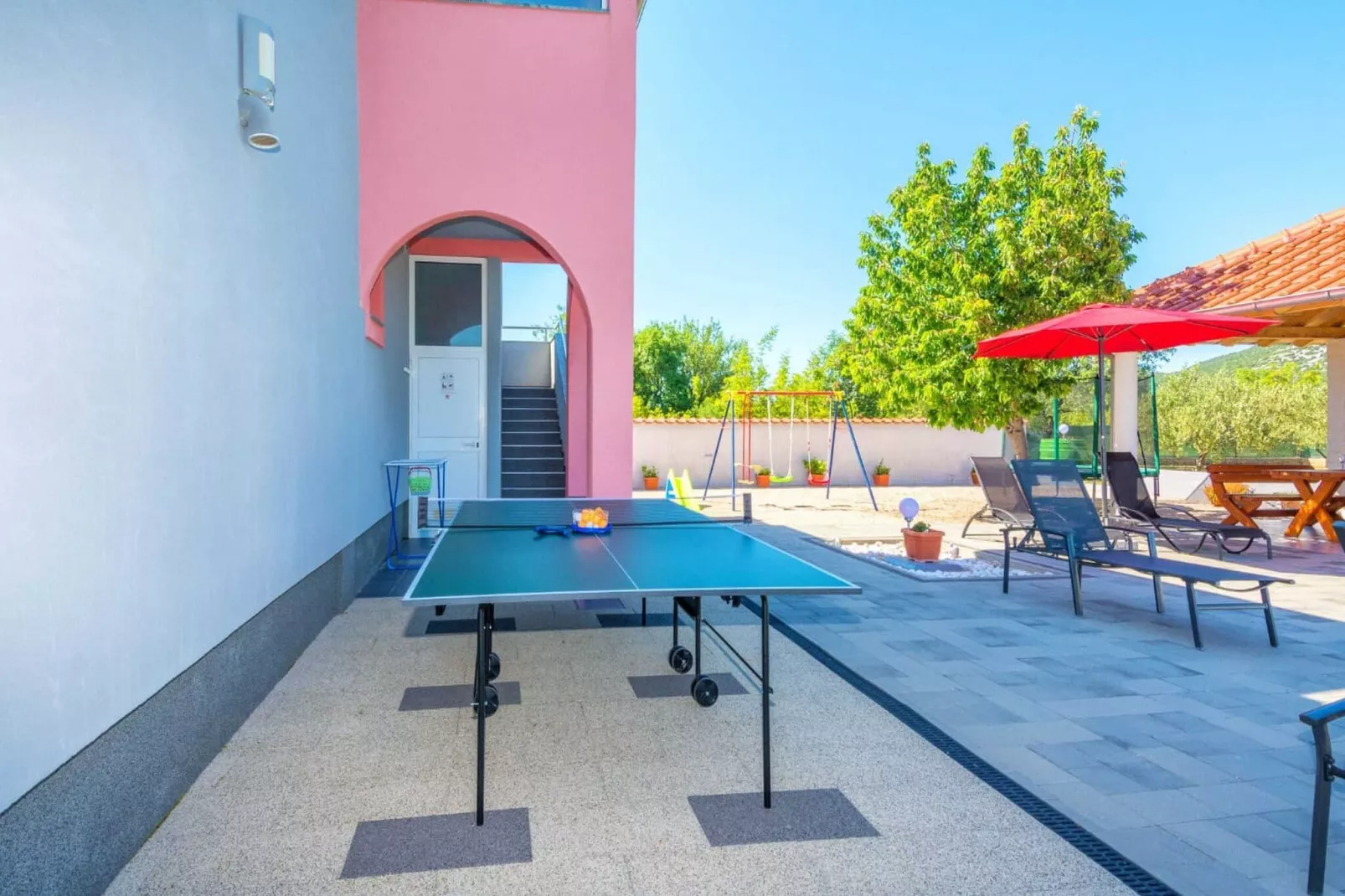 Holiday Home Marinela - Four Bedroom Holiday Home with Swimming Pool-Außenbereich