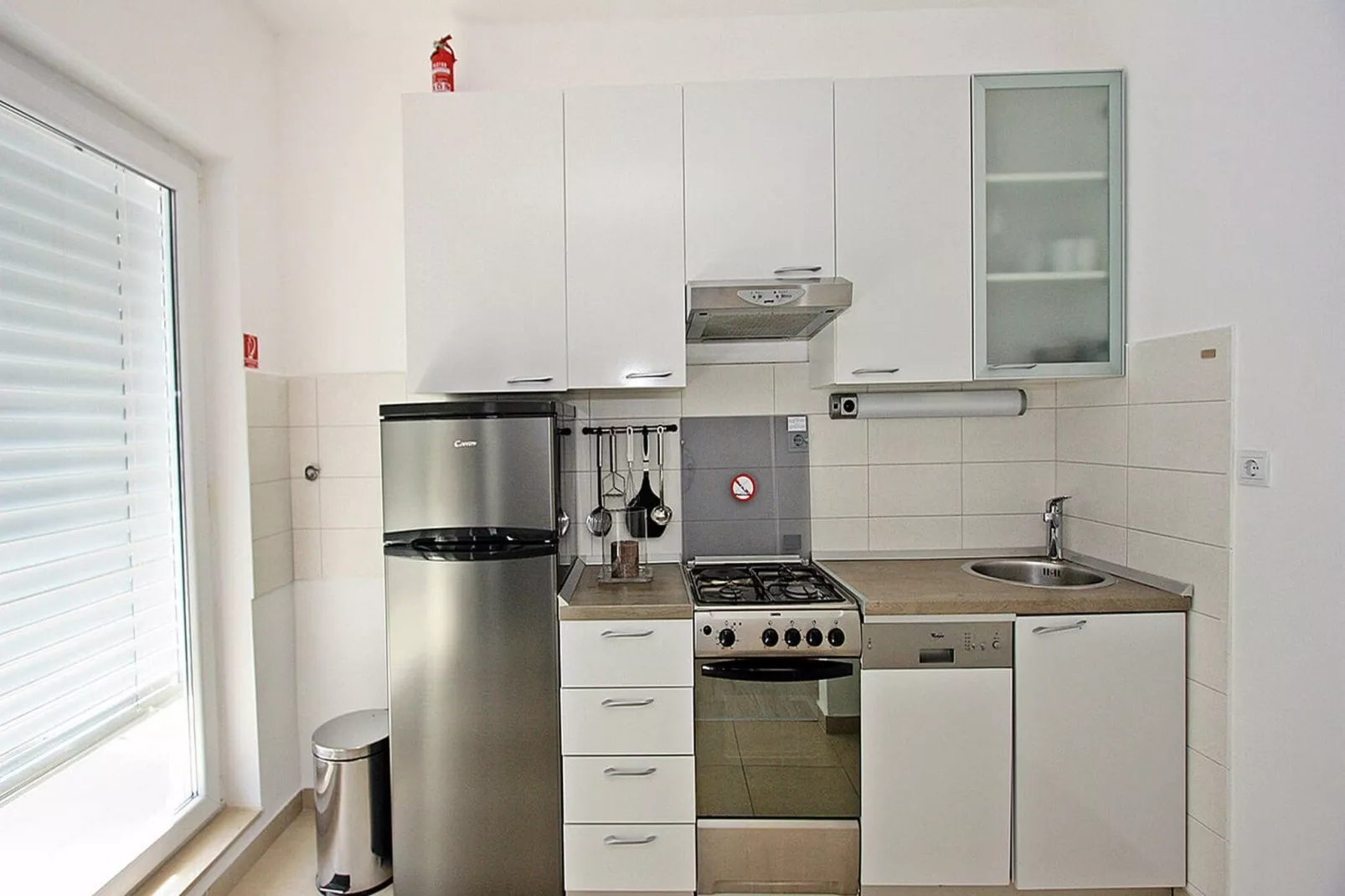 Apartments Tomy - One Bedroom Apartment with Balcony and Sea view (Apartment 1)-Kitchen